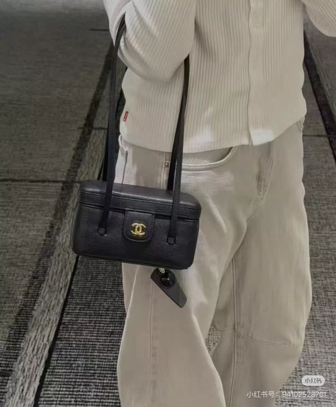 샤넬 박스형 탑핸들 체인백 상세 이미지 16
