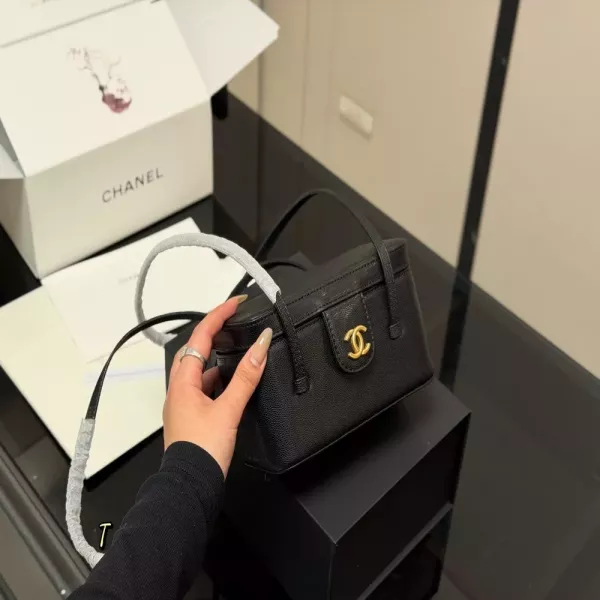샤넬 박스형 탑핸들 체인백
