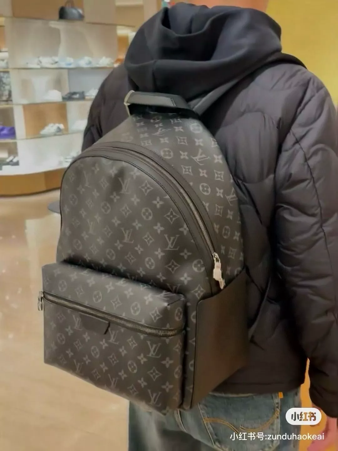루이비통 디스커버리 모노그램 백팩 상세 이미지 17