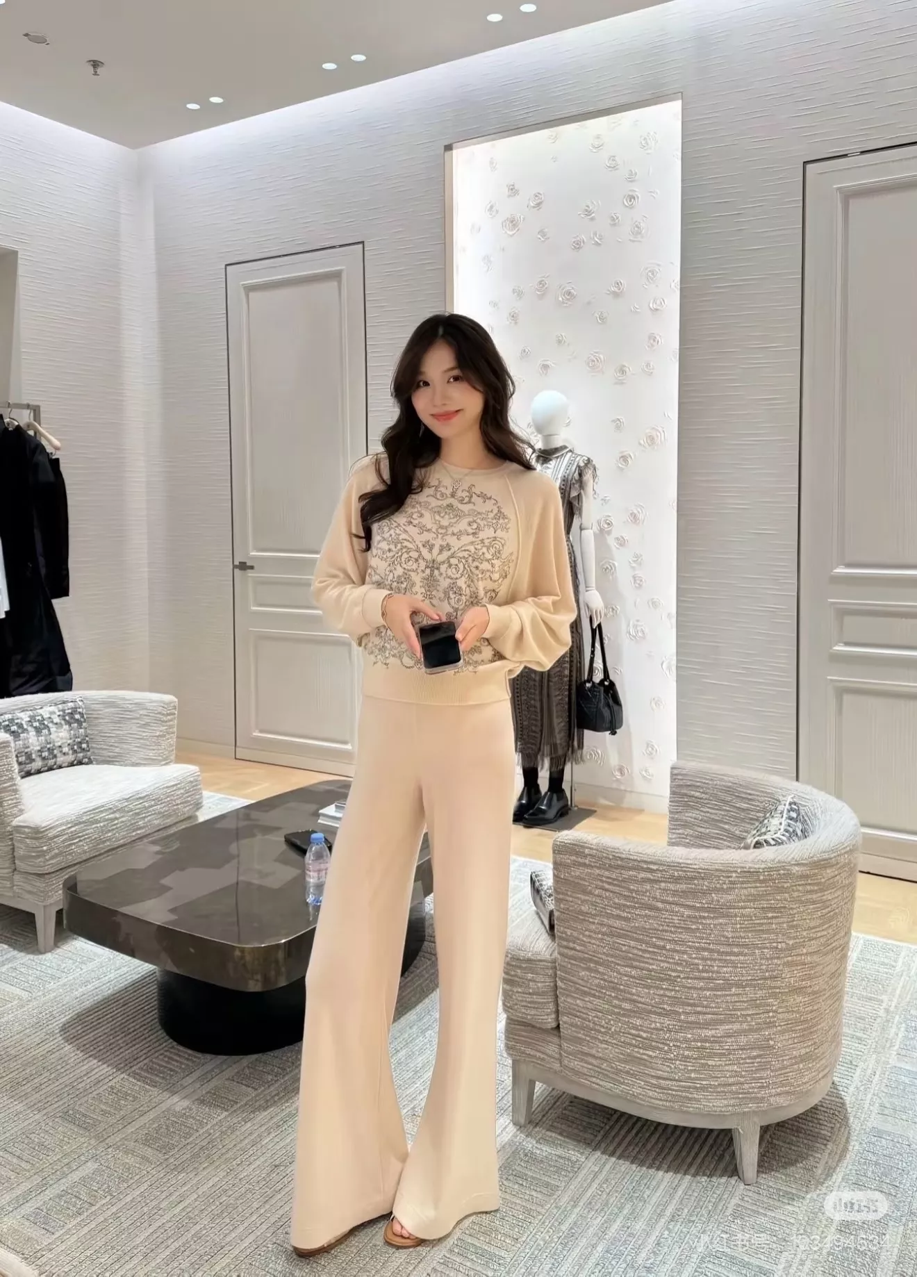 디올 버터플라이 자수 울 니트탑 상세 이미지 23