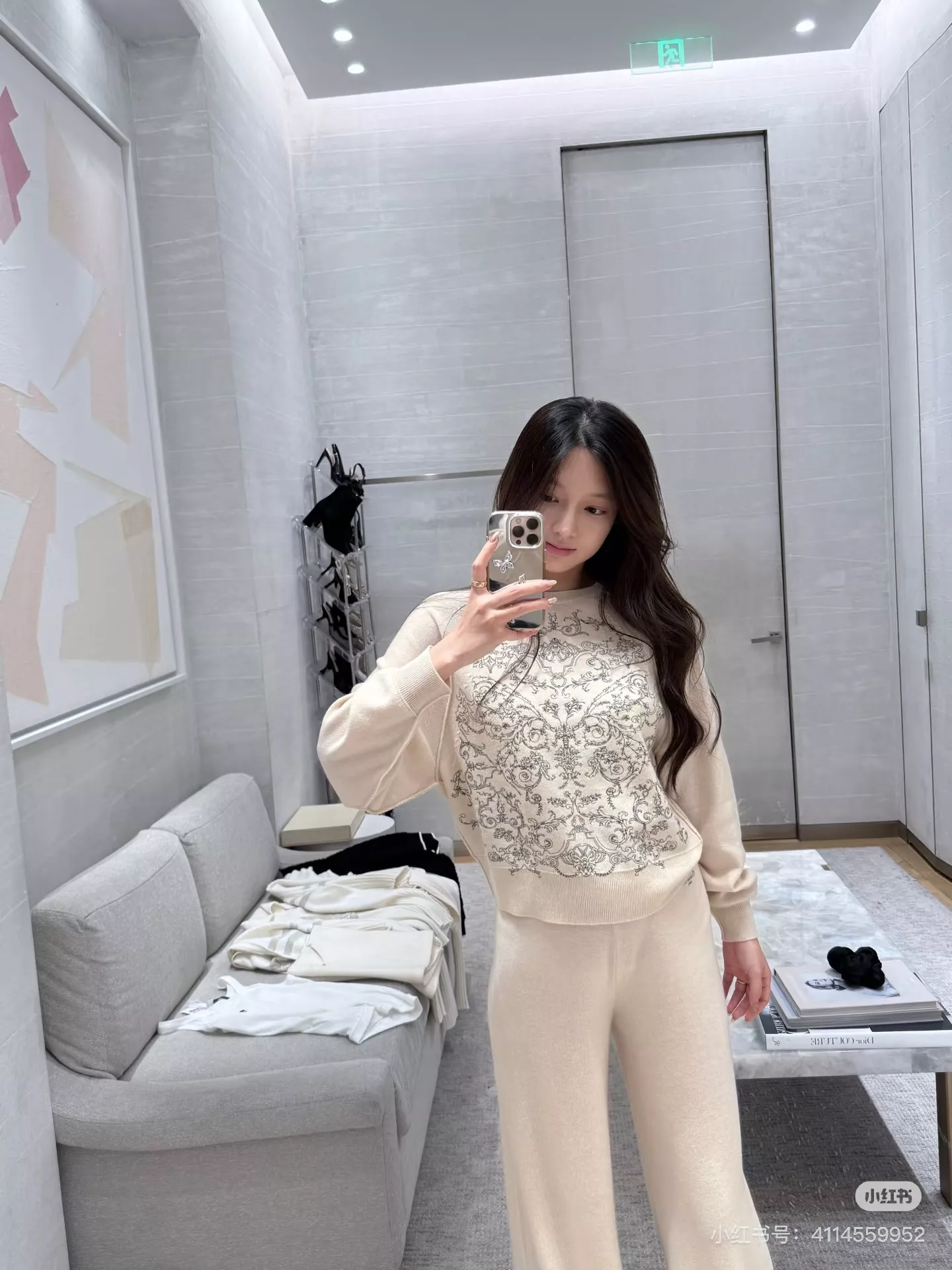 디올 버터플라이 자수 울 니트탑 상세 이미지 21
