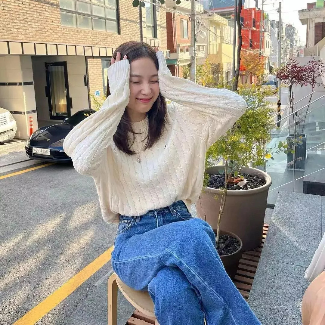 랄프로렌 여성 클래식 케이블 니트 스웨터 상세 이미지 36