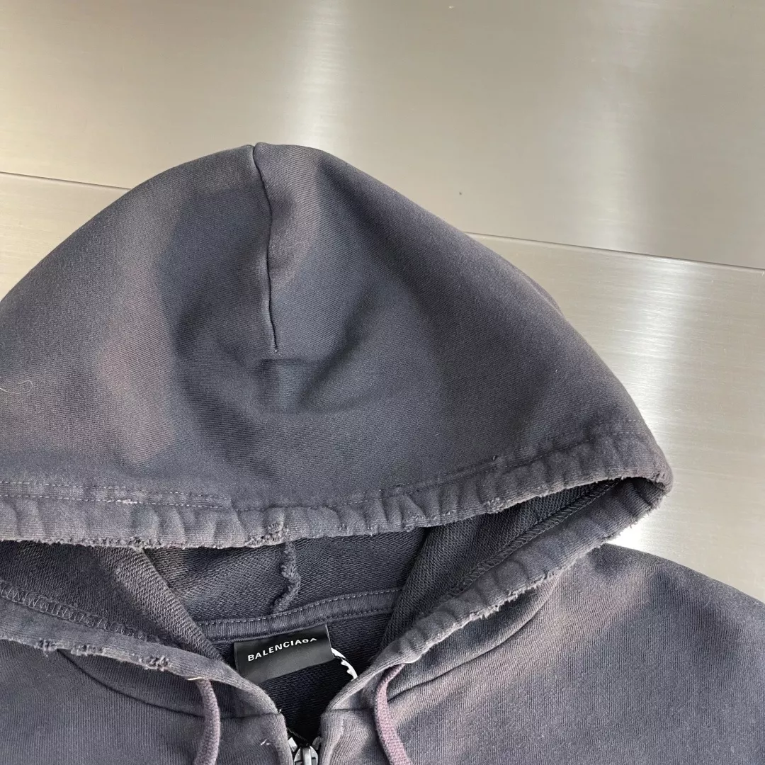 발렌시아가 로고 패치 워싱 후드 집업 상세 이미지 3