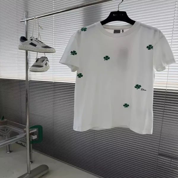 디올 클로버 자수 코튼 티셔츠