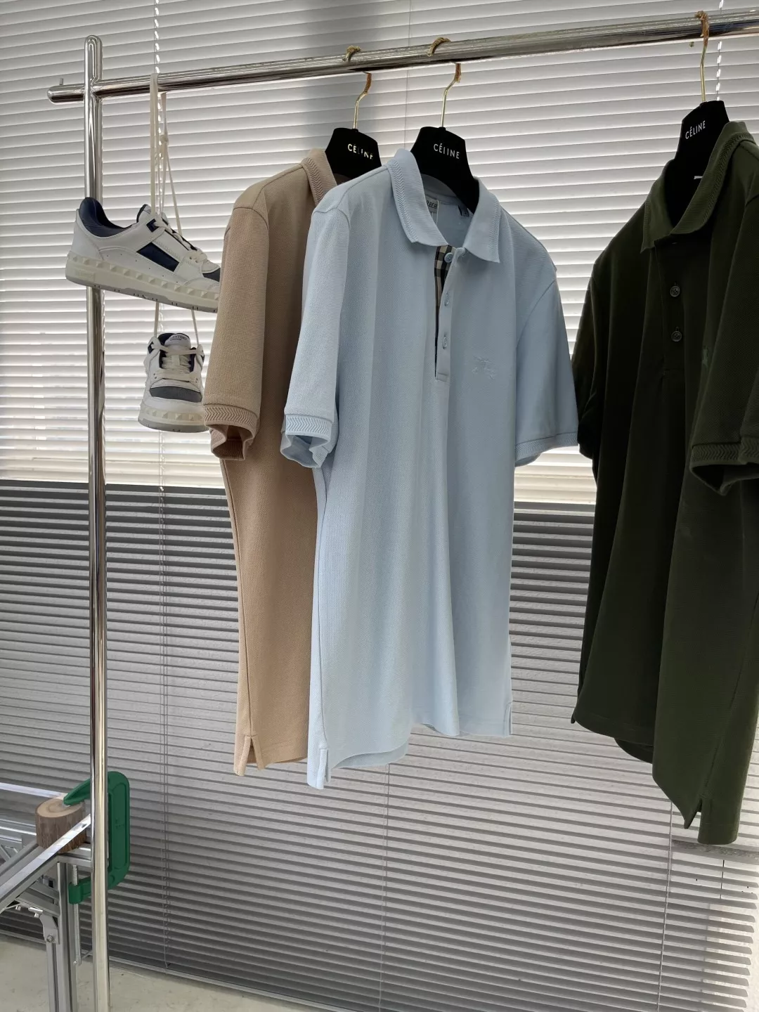 버버리 기사 로고 자수 피케 폴로 상세 이미지 9