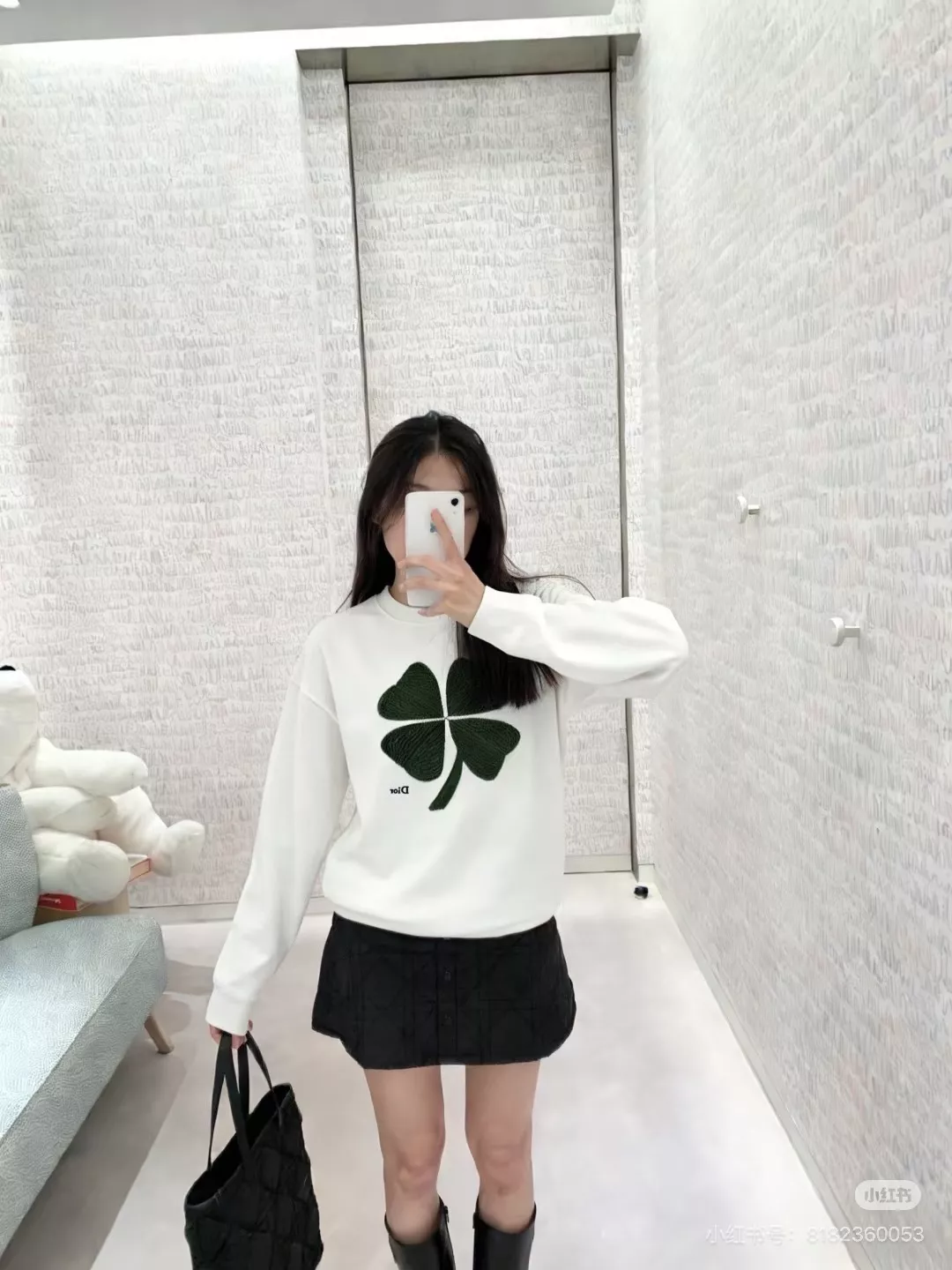 디올 클로버 자수 코튼 맨투맨 상세 이미지 13
