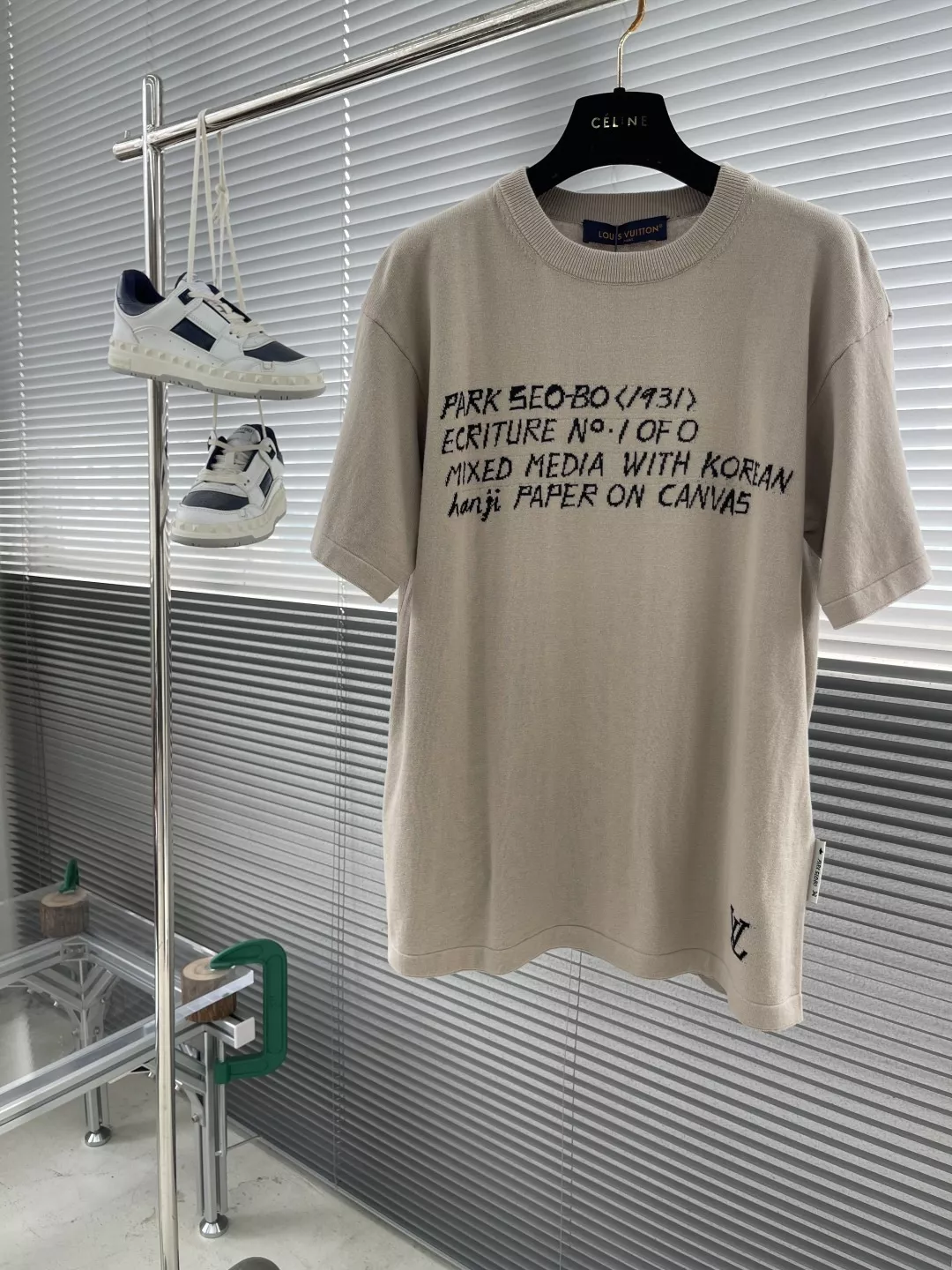 루이비통 박서보 협업 라운드 반소매 티셔츠 상세 이미지 1