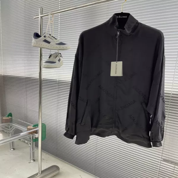 발렌시아가 실크 올오버 로고 집업 재킷