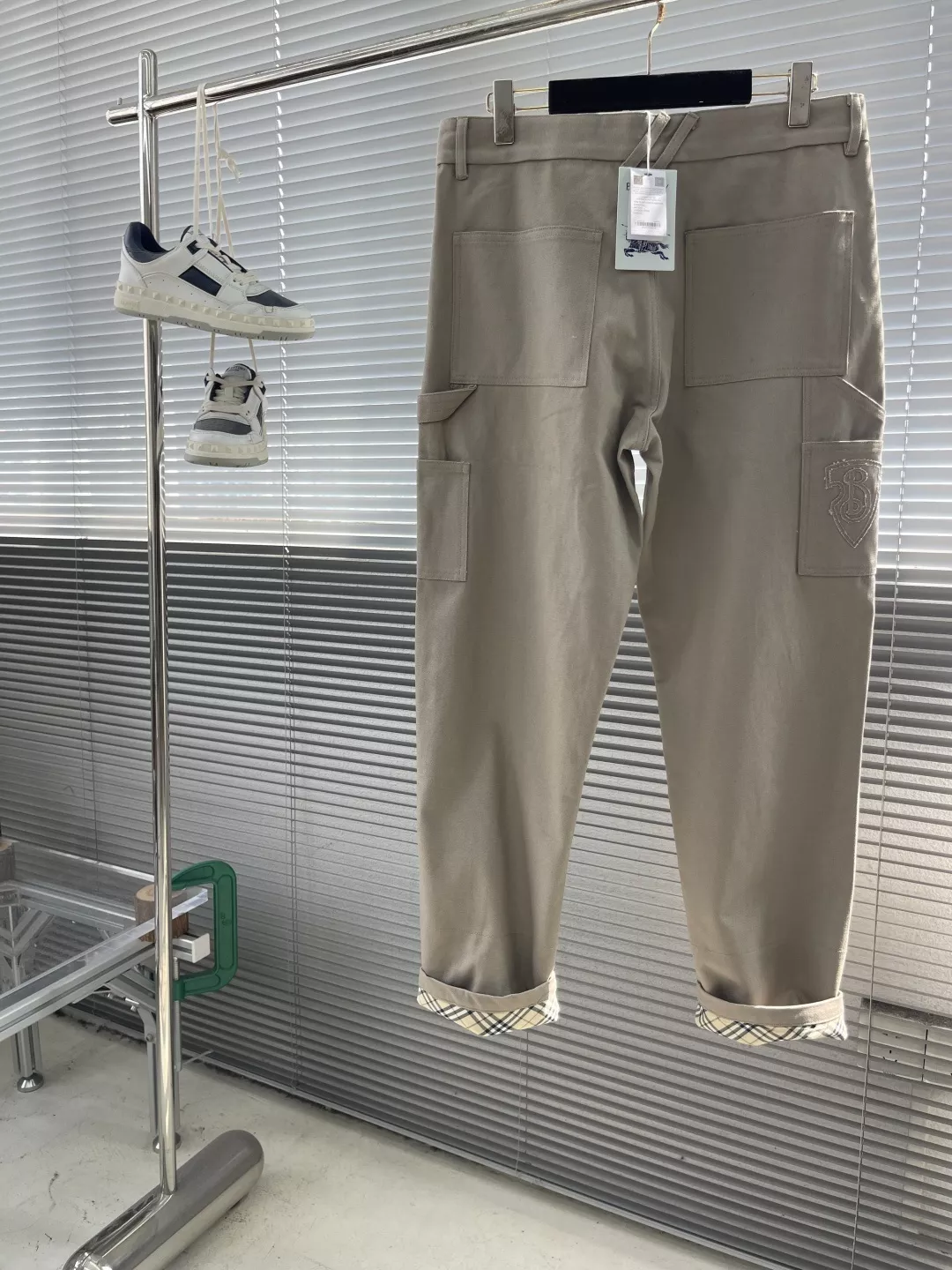 버버리 체크 배색 코튼 워크 팬츠 상세 이미지 2
