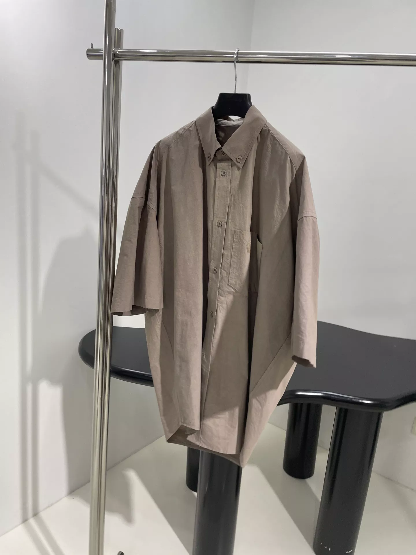 발렌시아가 로렐 클래식 오버핏 셔츠 팬츠 세트 상세 이미지 3