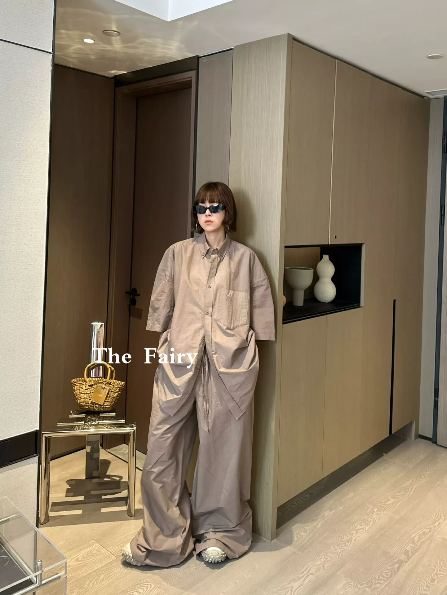 발렌시아가 로렐 클래식 오버핏 셔츠 팬츠 세트 상세 이미지 27