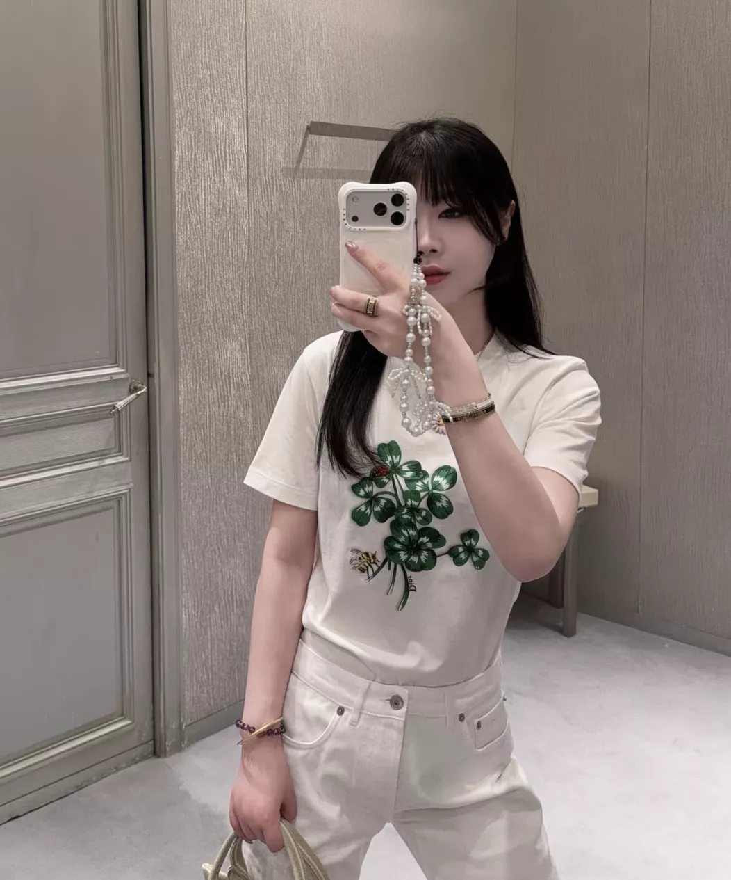 디올 클로버 레이디버그 프린트 티셔츠 상세 이미지 22