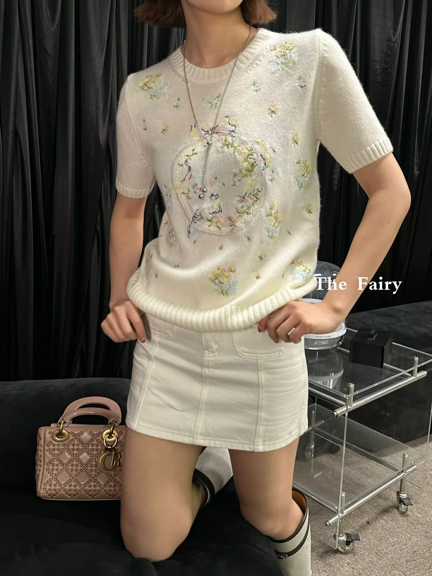 디올 플라워 자수 라운드넥 니트 상세 이미지 17