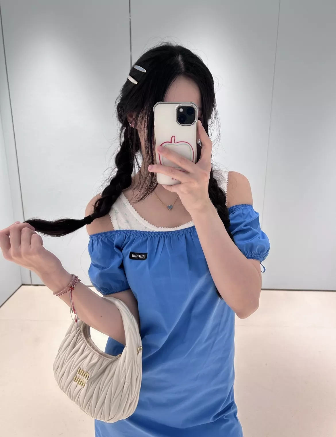 미우미우 오프숄더 퍼프소매 원피스 상세 이미지 21