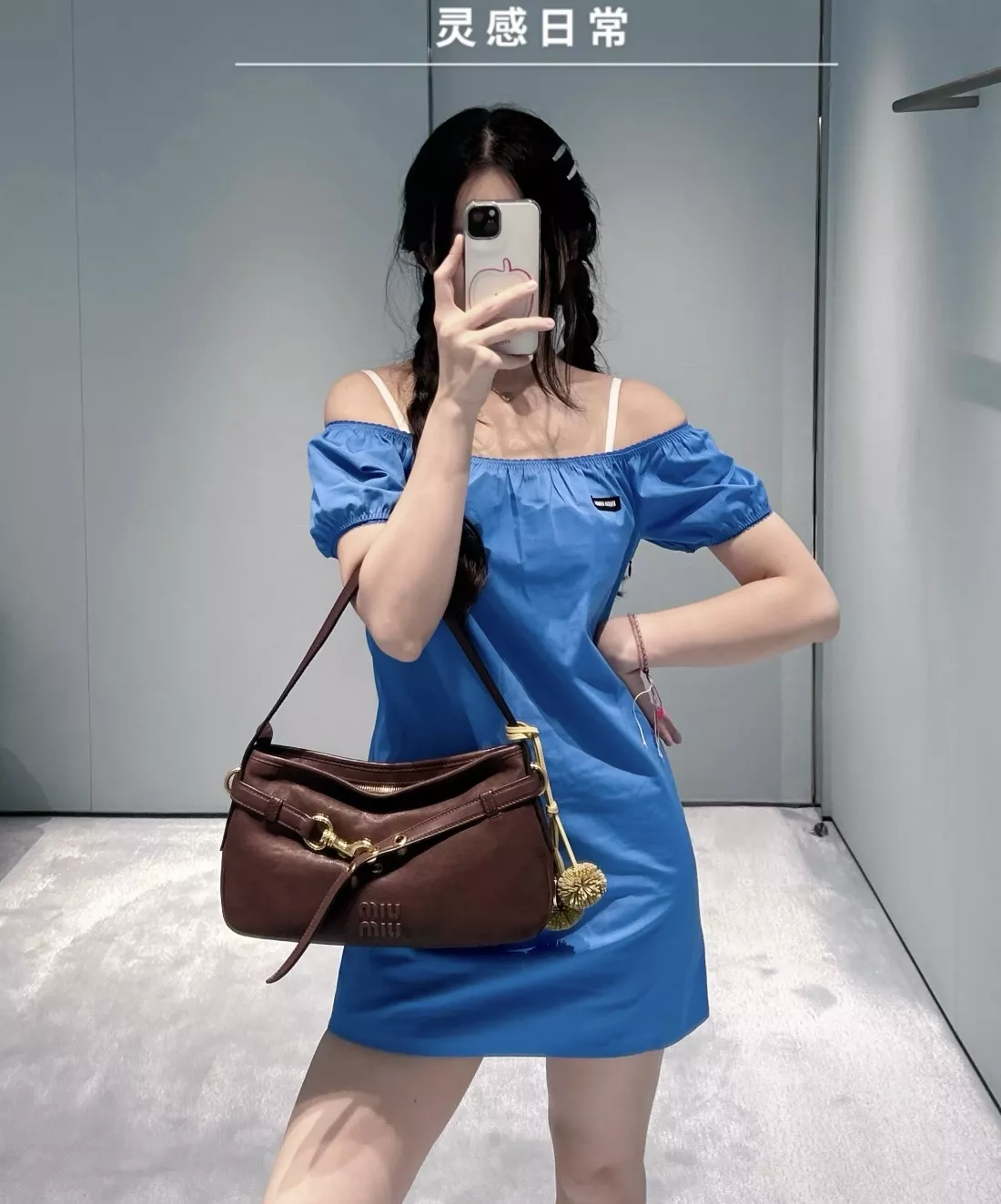 미우미우 오프숄더 퍼프소매 원피스 상세 이미지 23