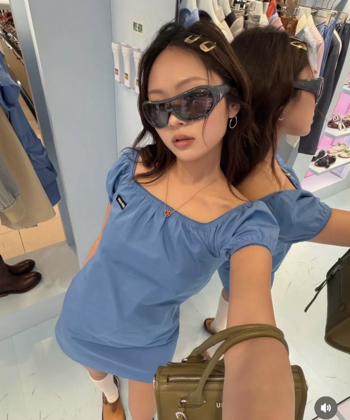미우미우 오프숄더 퍼프소매 원피스 상세 이미지 20