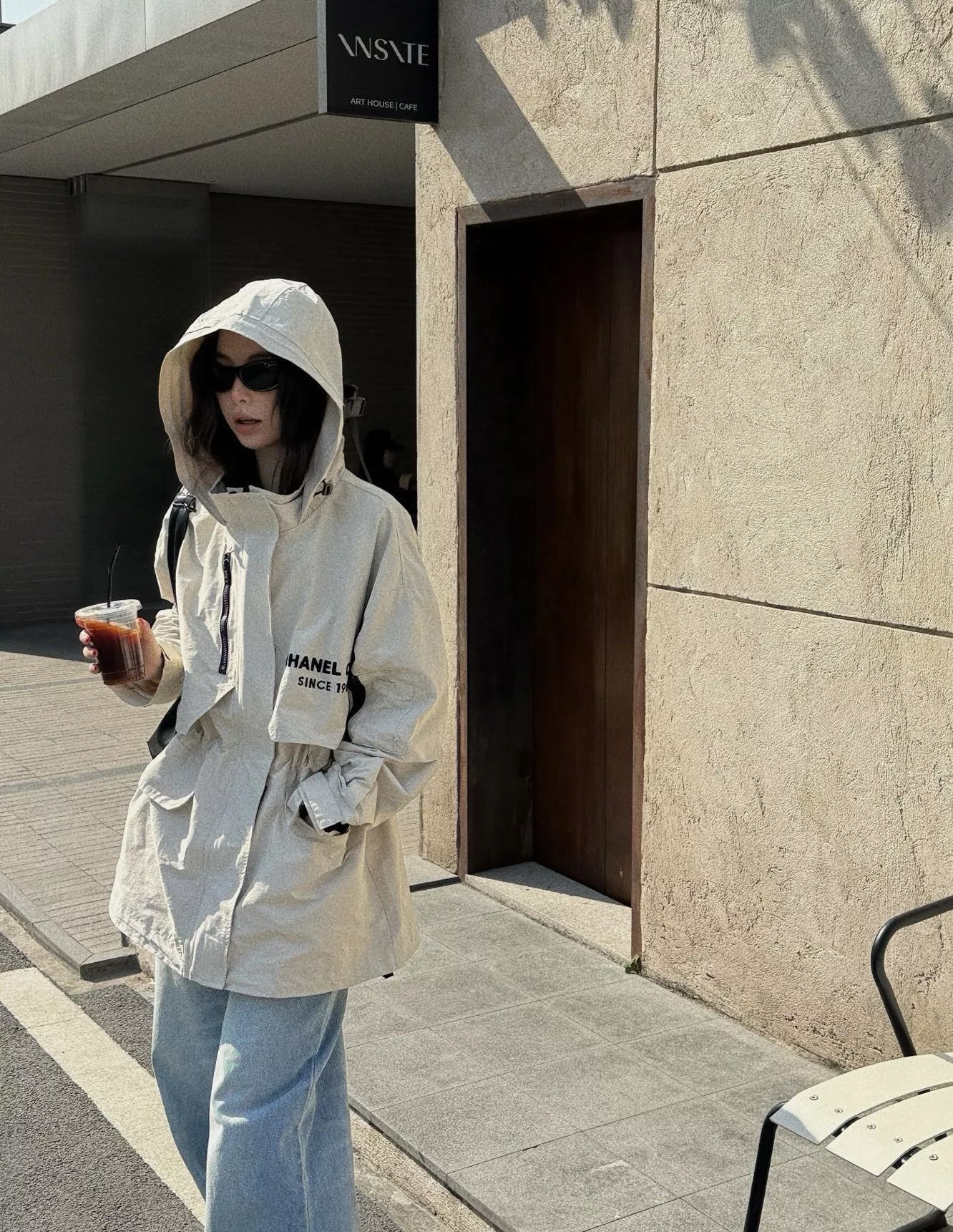 샤넬 후드 스트링 자수 아웃도어 재킷 상세 이미지 13