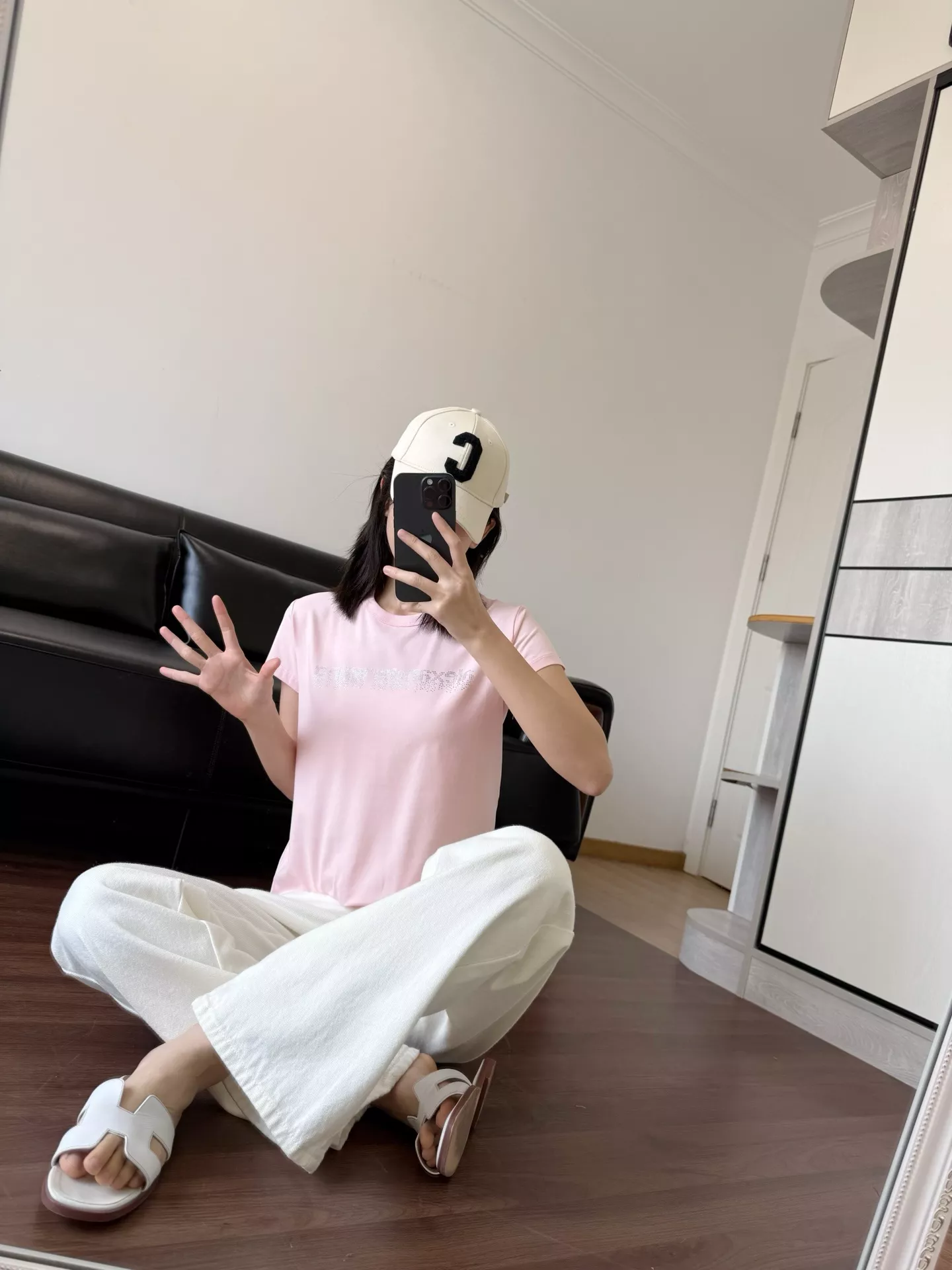 알렉산더왕 큐빅 로고 슬림 반소매 티셔츠 상세 이미지 30
