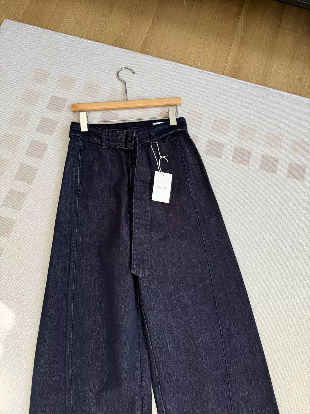 르메르 벨트 와이드 데님 팬츠 상세 이미지 11