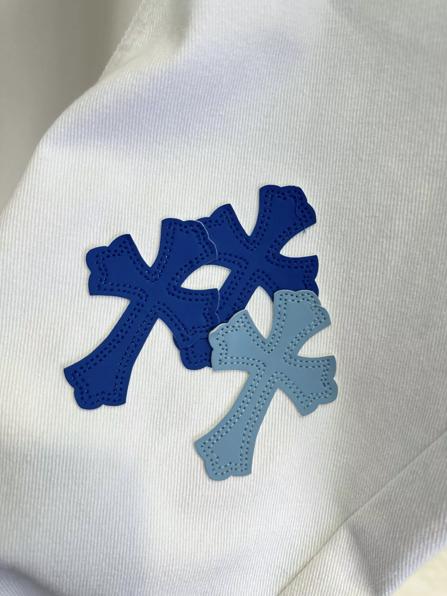 크롬하츠 크로스 패치 화이트 데님 팬츠 상세 이미지 6