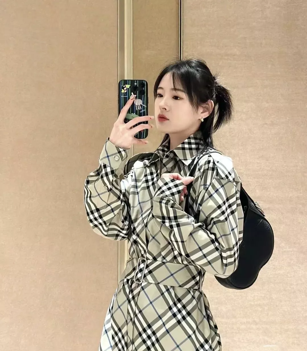 버버리 트렌치 스타일 체크 원피스 상세 이미지 38