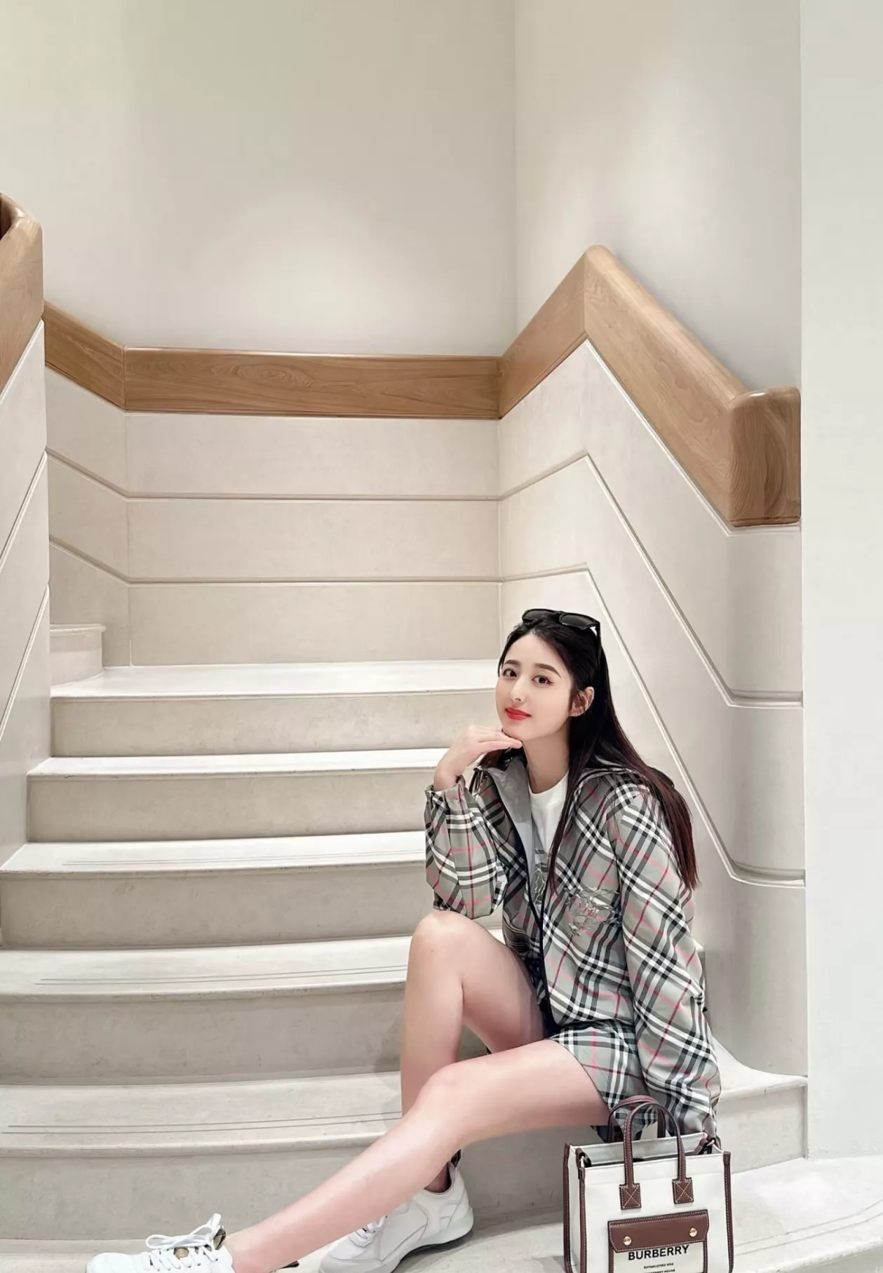 버버리 양면 후드 아우터 상세 이미지 14