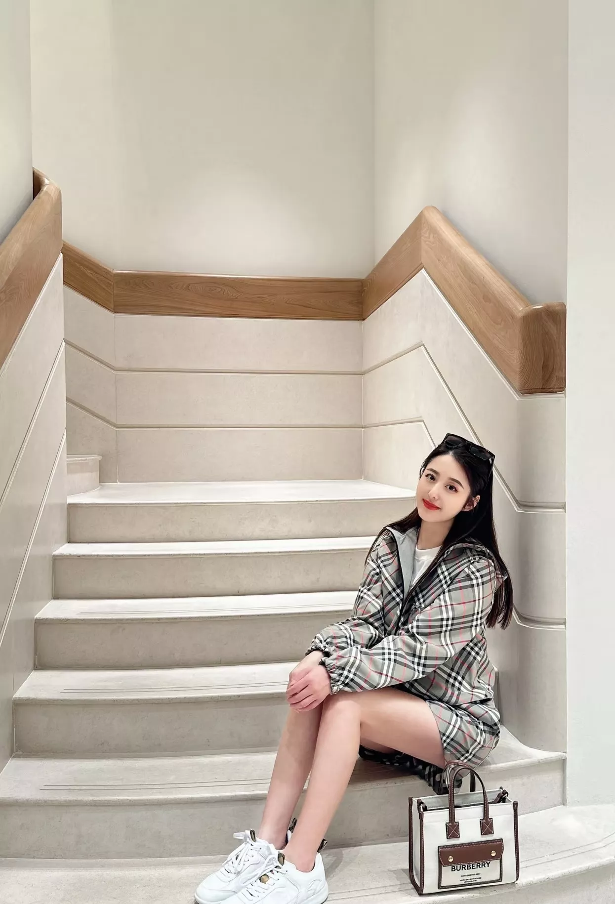 버버리 양면 후드 아우터 상세 이미지 17