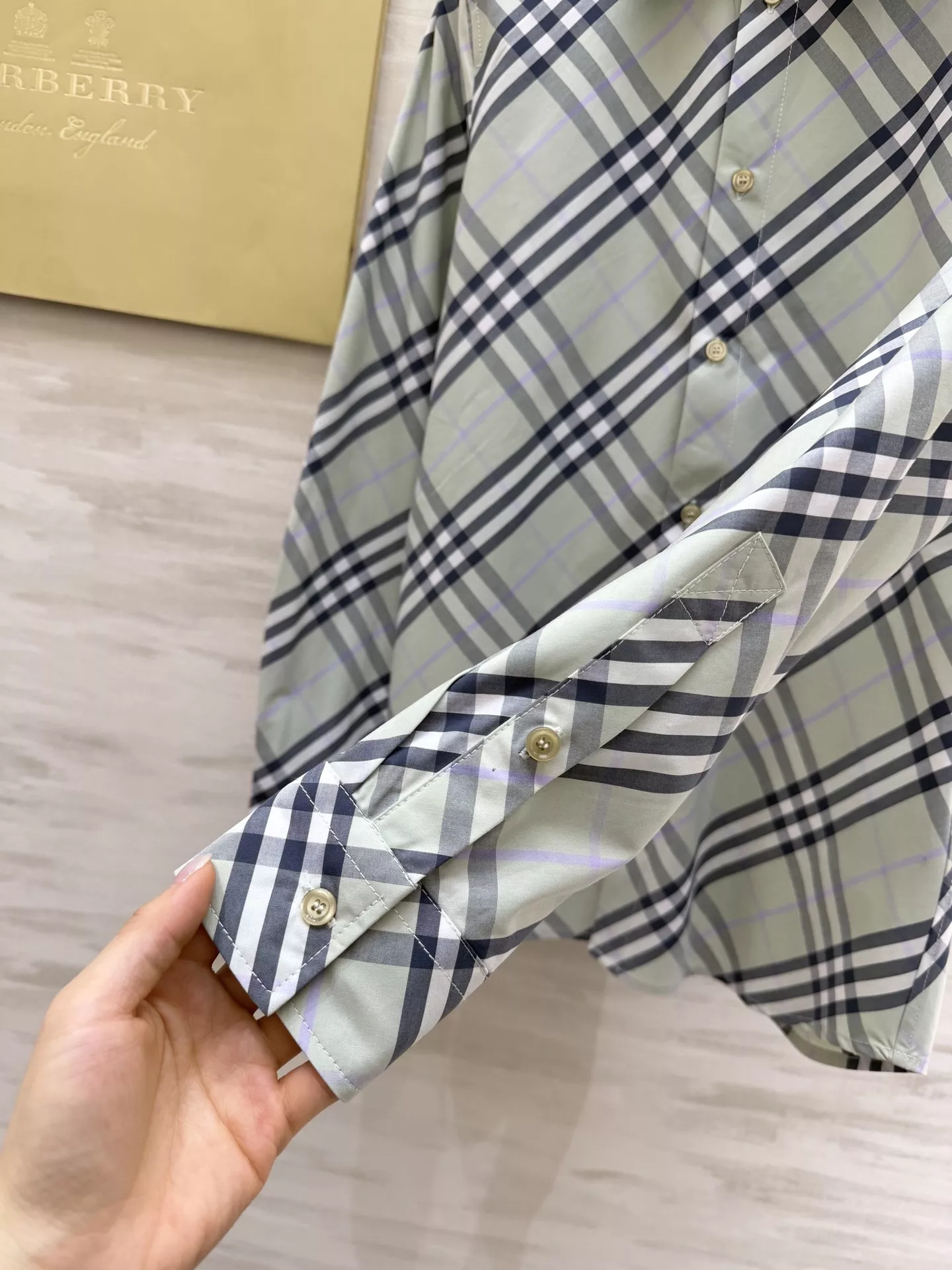 버버리 체크 패턴 셔츠 상세 이미지 23
