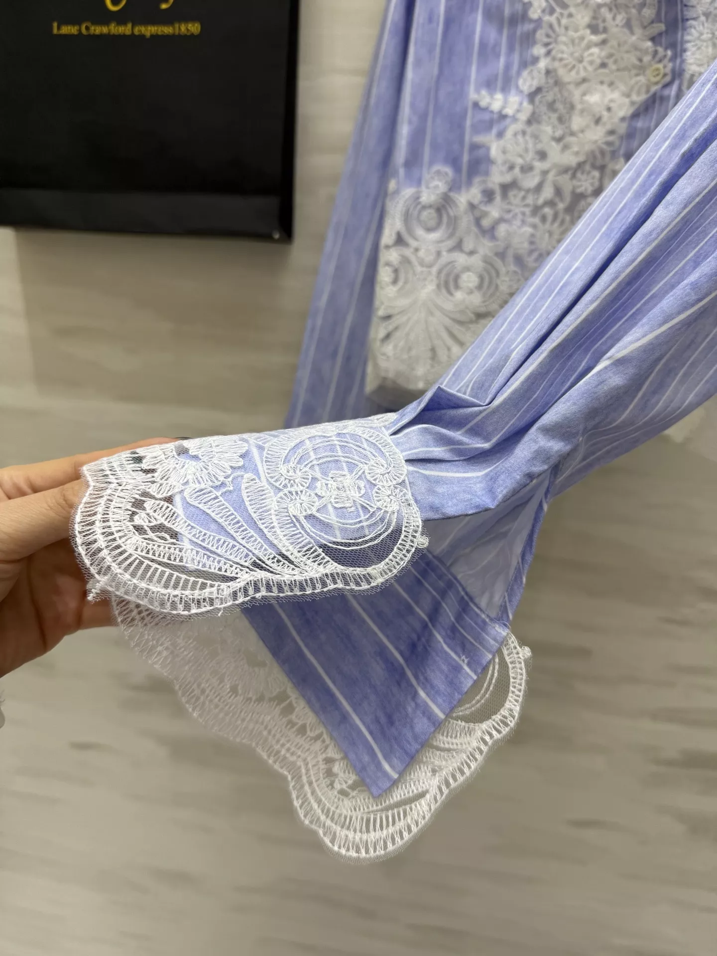 에르마노설비노 레이스 카라 크롭 셔츠 상세 이미지 16