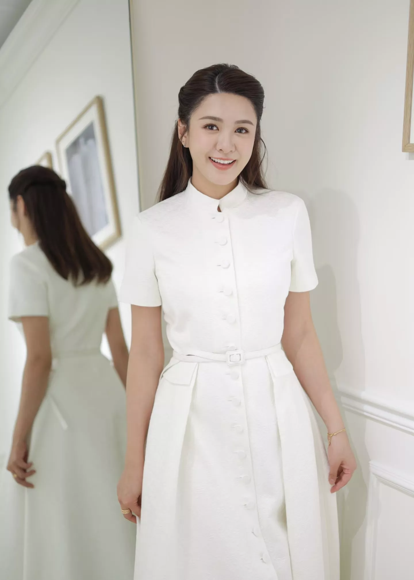 디올 화이트 자카드 반소매 원피스 상세 이미지 12