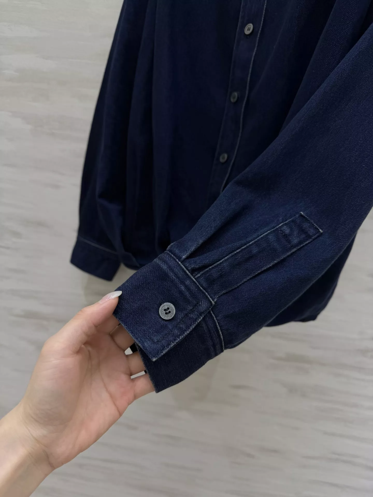 로에베 벌룬 실루엣 데님 셔츠 상세 이미지 5