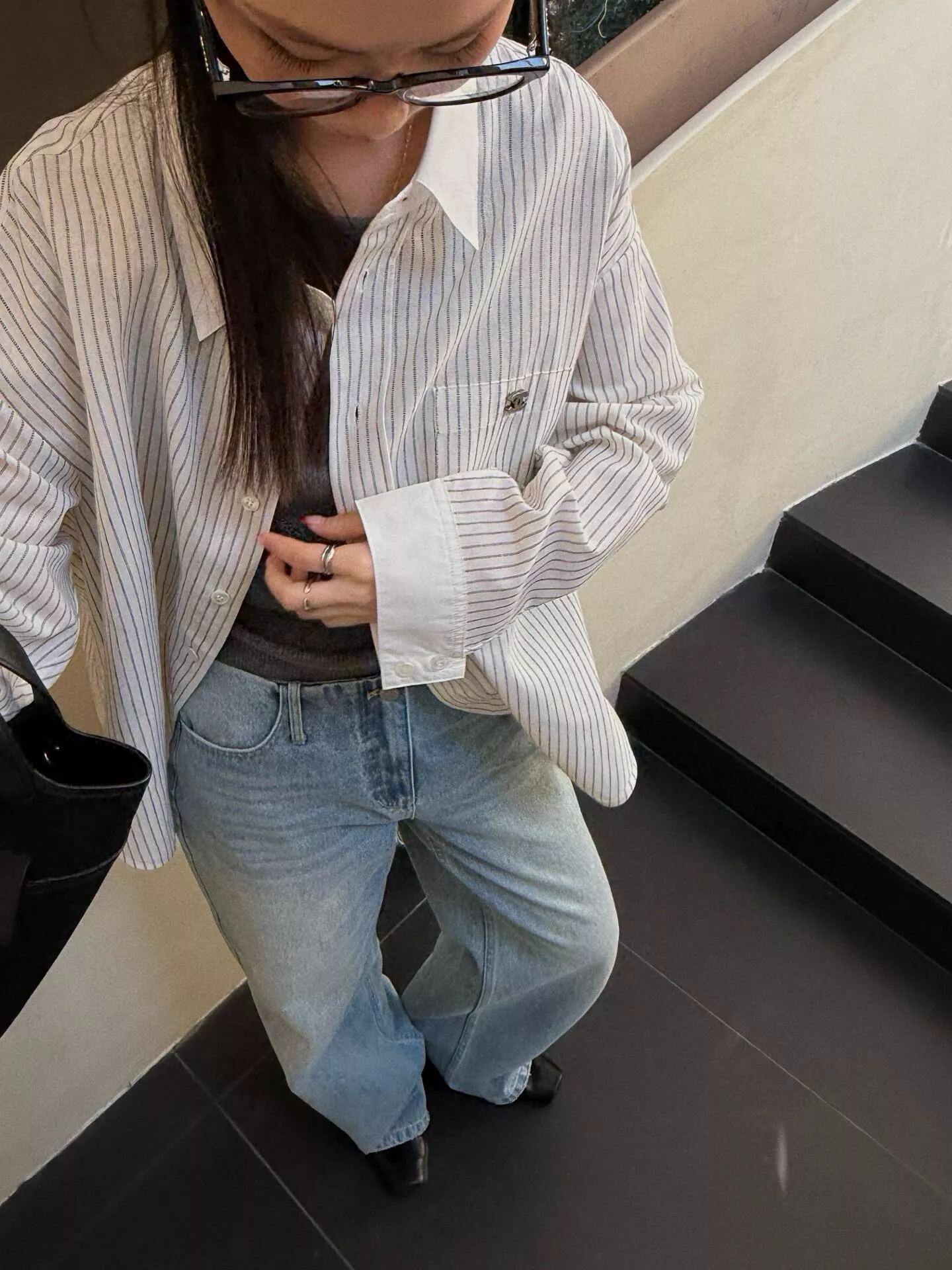 샤넬 스트라이프 배색 카라 셔츠 상세 이미지 11
