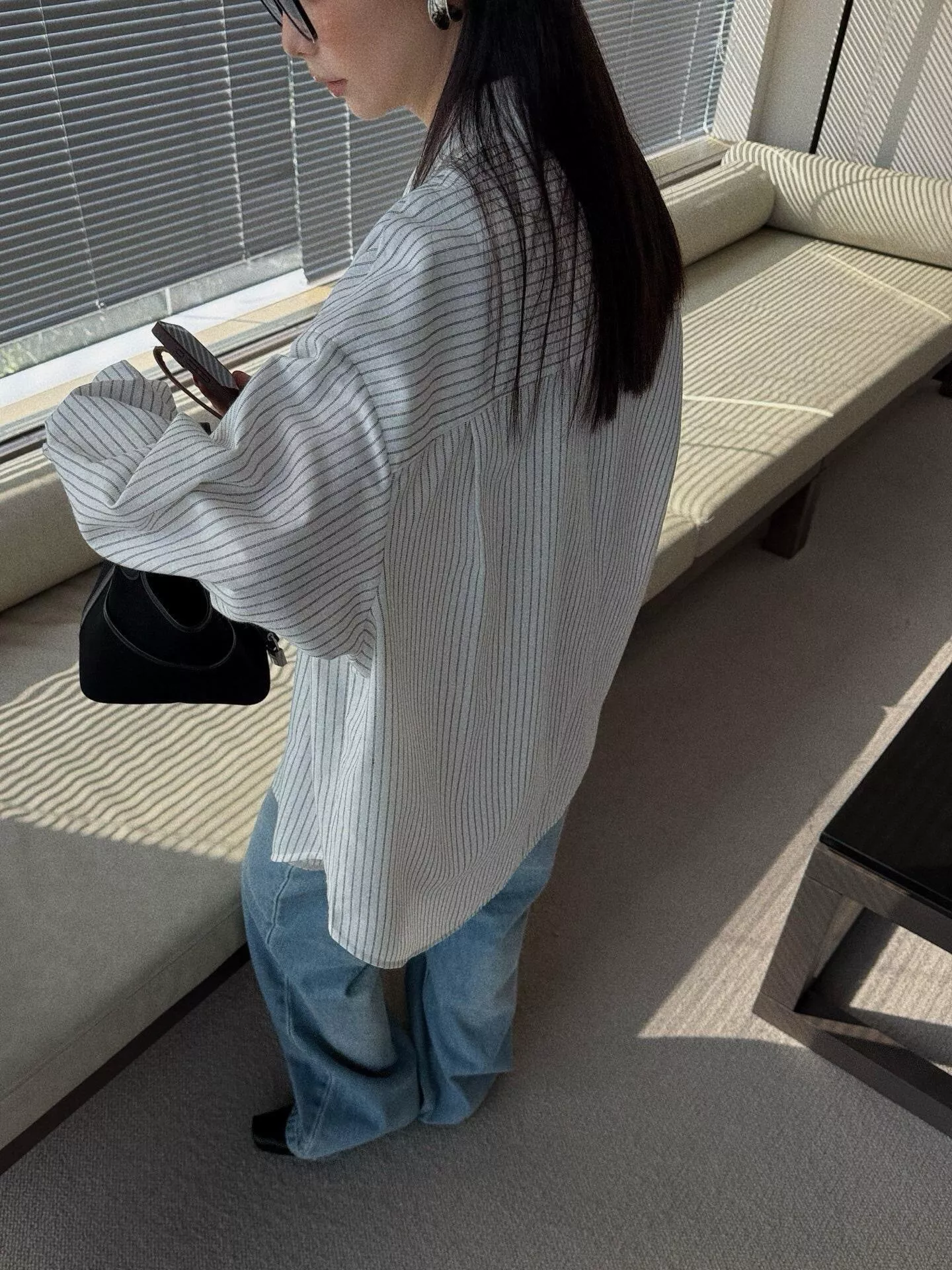 샤넬 스트라이프 배색 카라 셔츠 상세 이미지 13