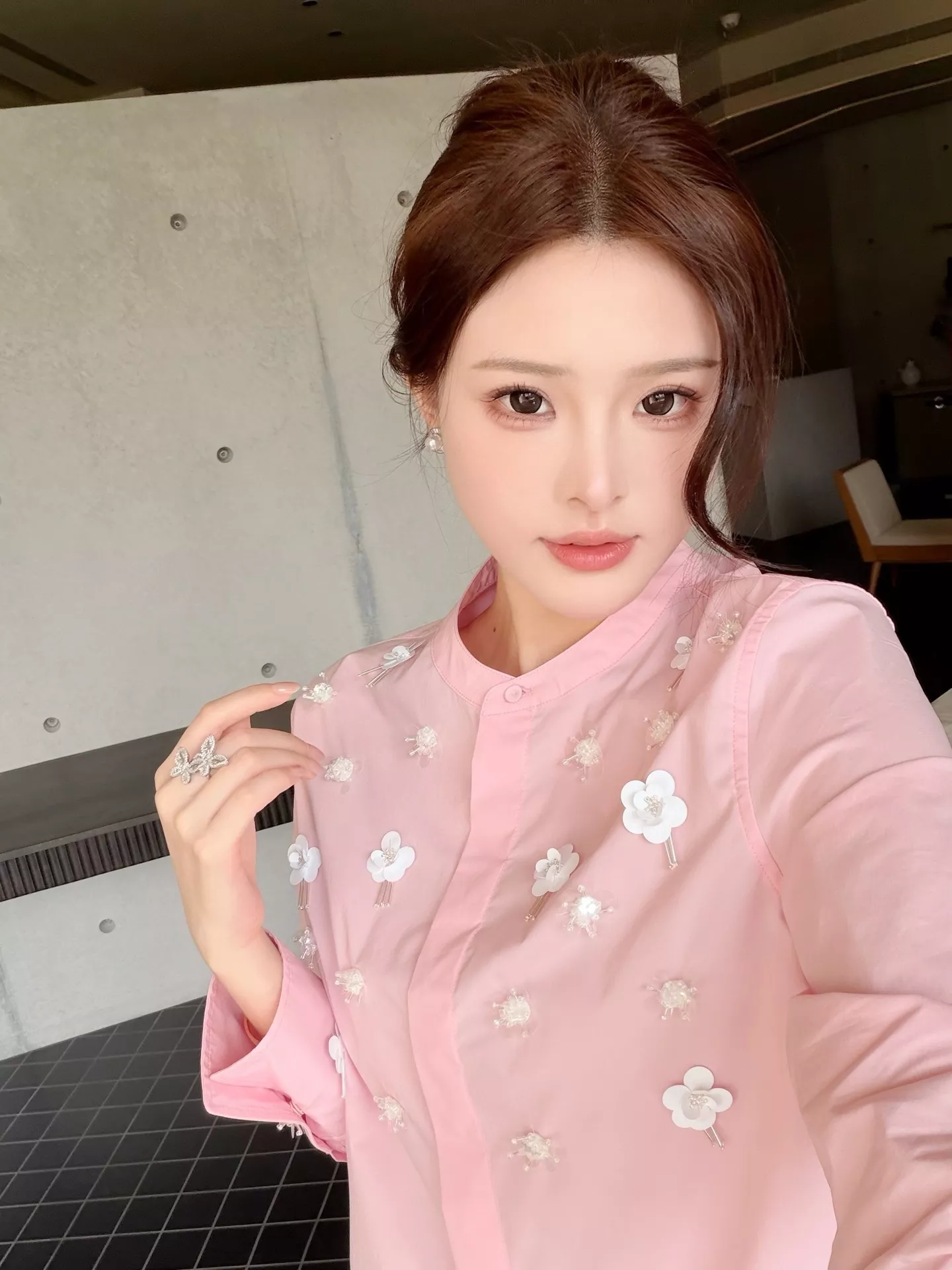 발렌티노 입체 플라워 장식 셔츠 상세 이미지 21