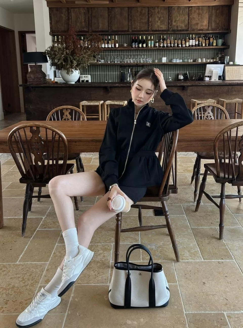 샤넬 스탠드 카라 허리 셔링 집업 재킷 상세 이미지 30