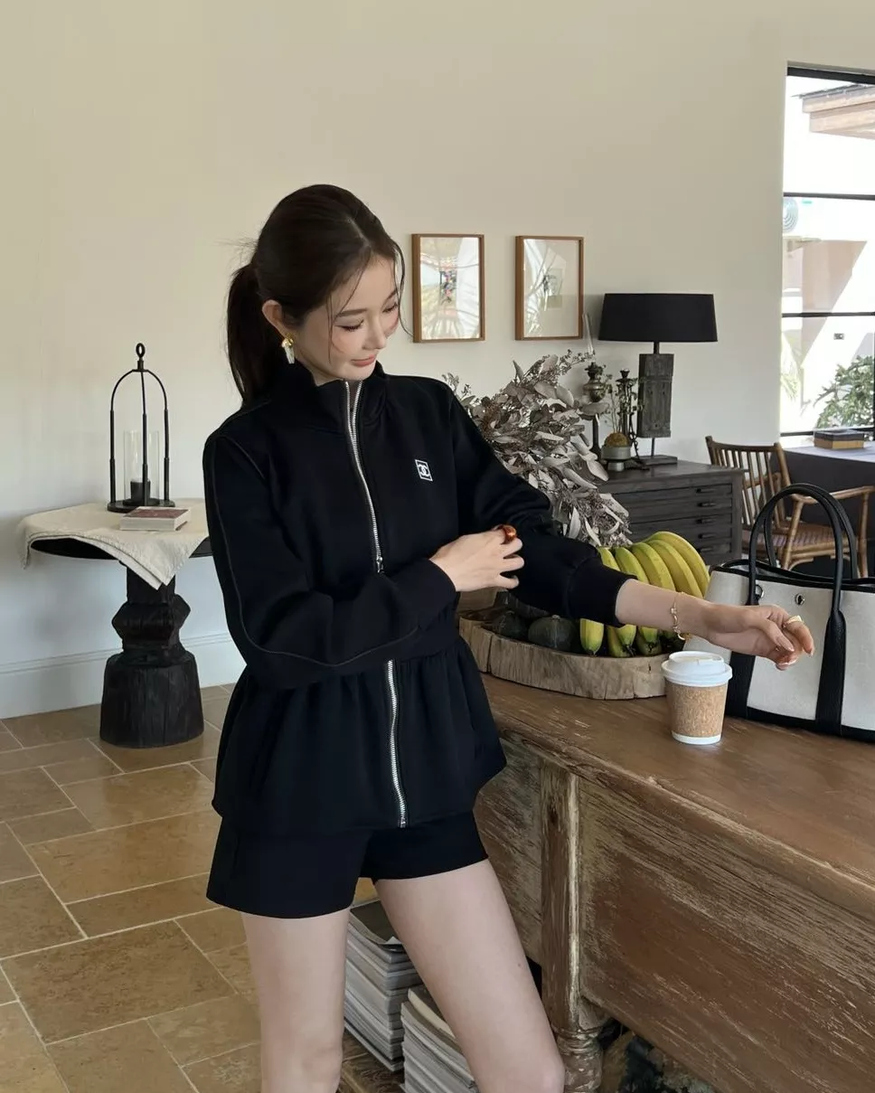 샤넬 스탠드 카라 허리 셔링 집업 재킷 상세 이미지 36