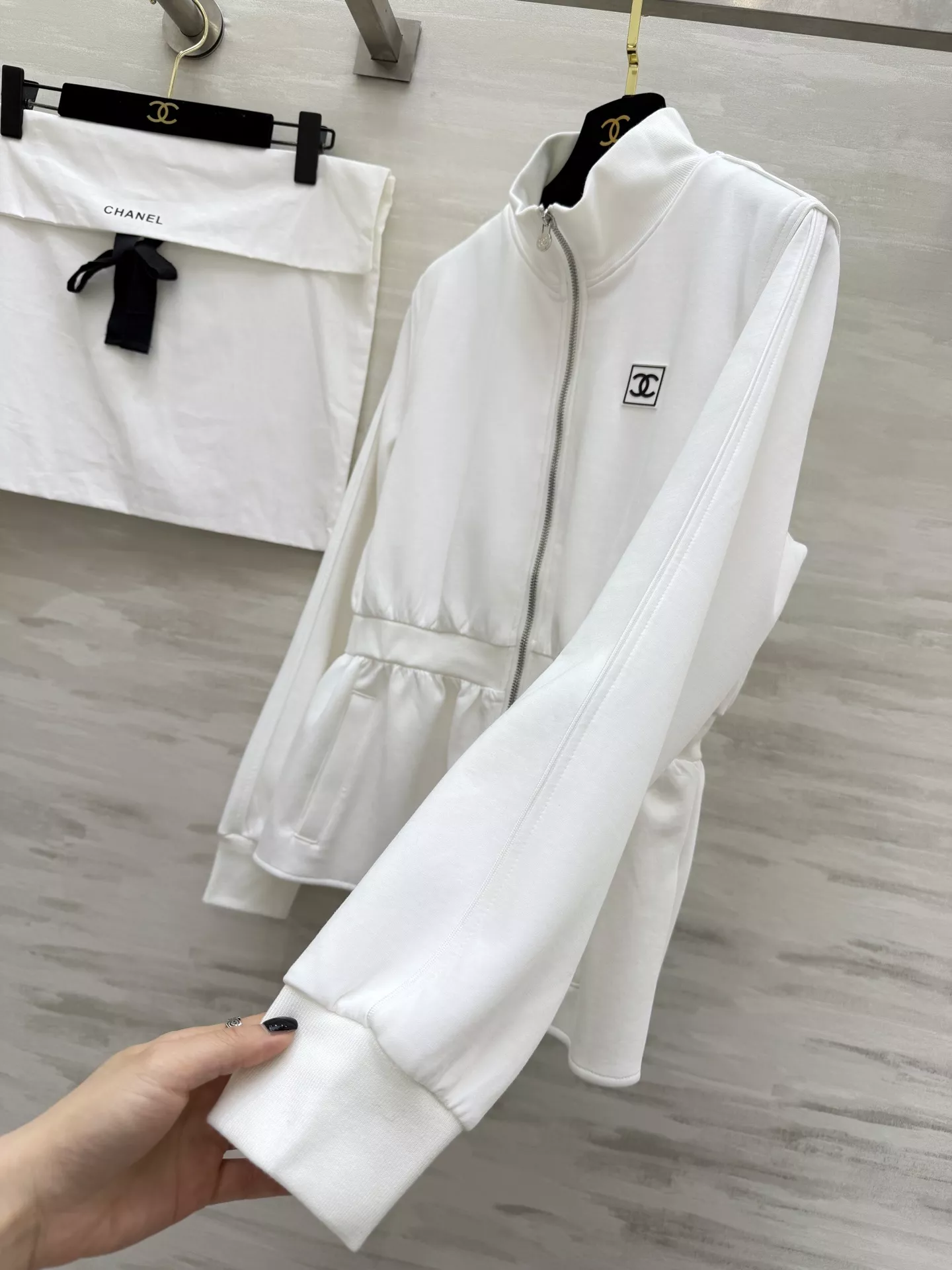 샤넬 스탠드 카라 허리 셔링 집업 재킷 상세 이미지 7