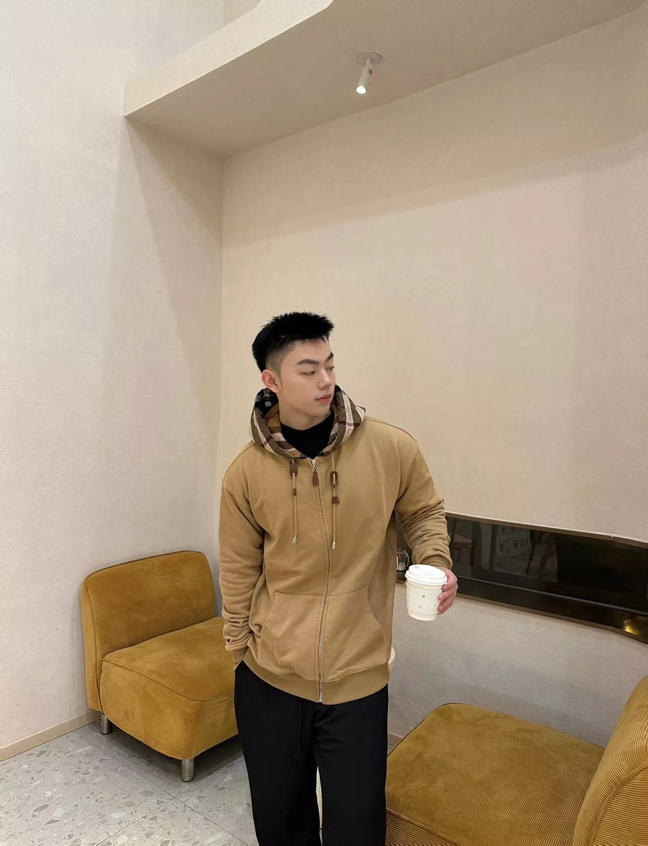 버버리 체크 후드 배색 집업 아우터 상세 이미지 15