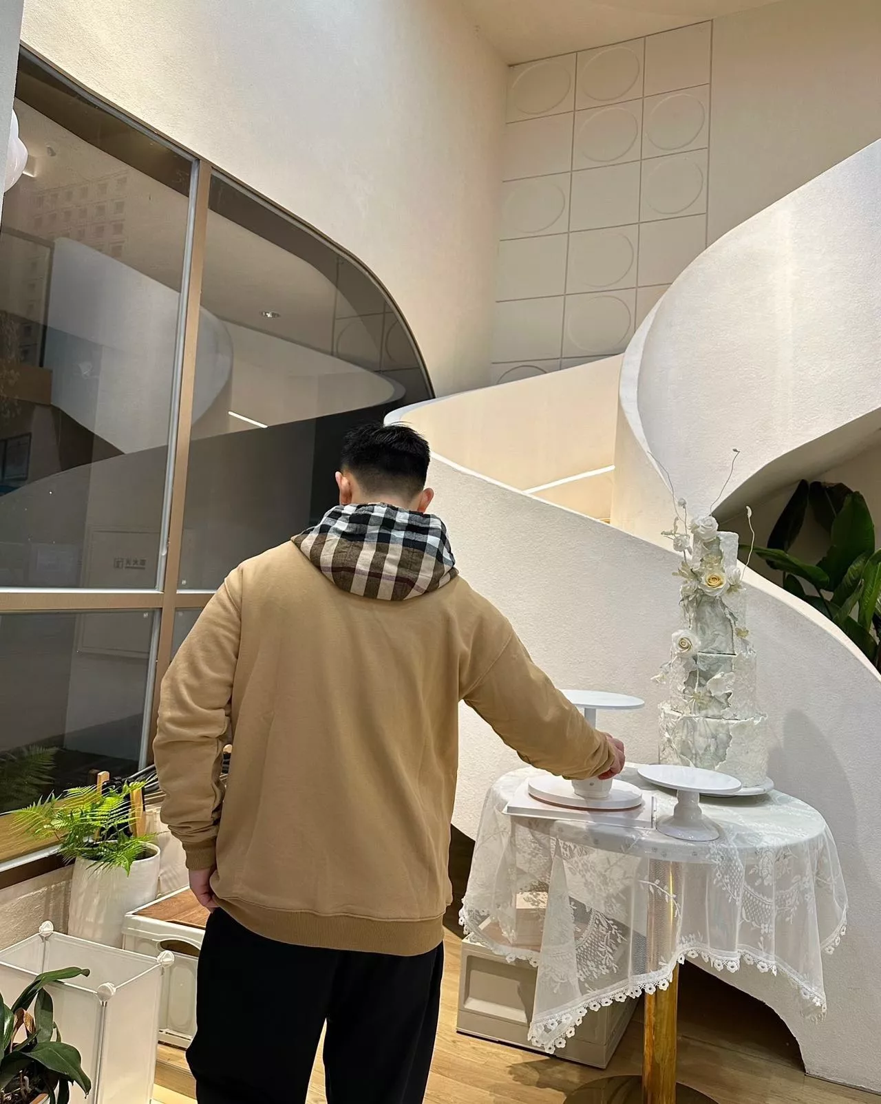 버버리 체크 후드 배색 집업 아우터 상세 이미지 16