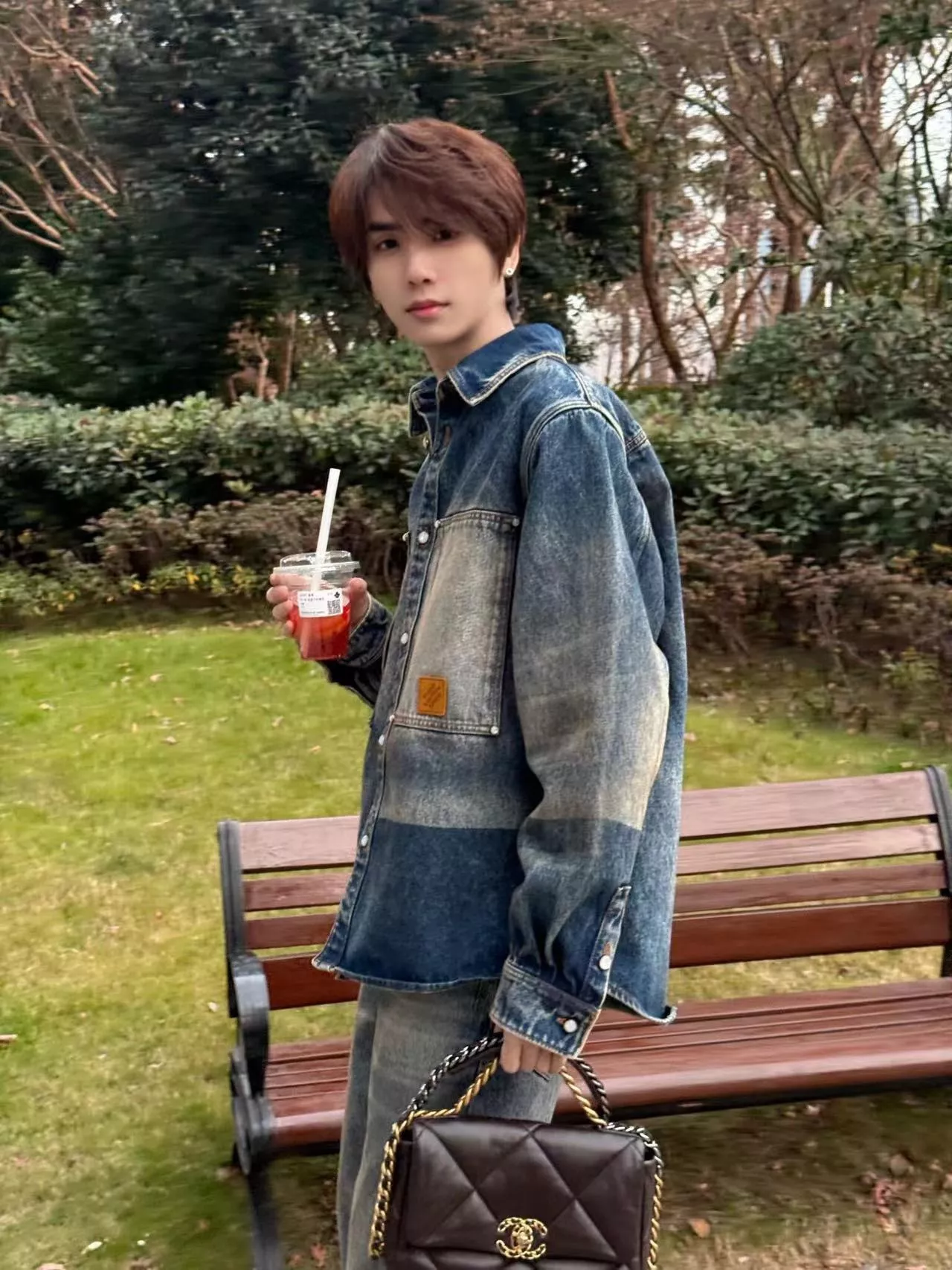 루이비통 선페이드 워싱 데님 재킷 상세 이미지 11