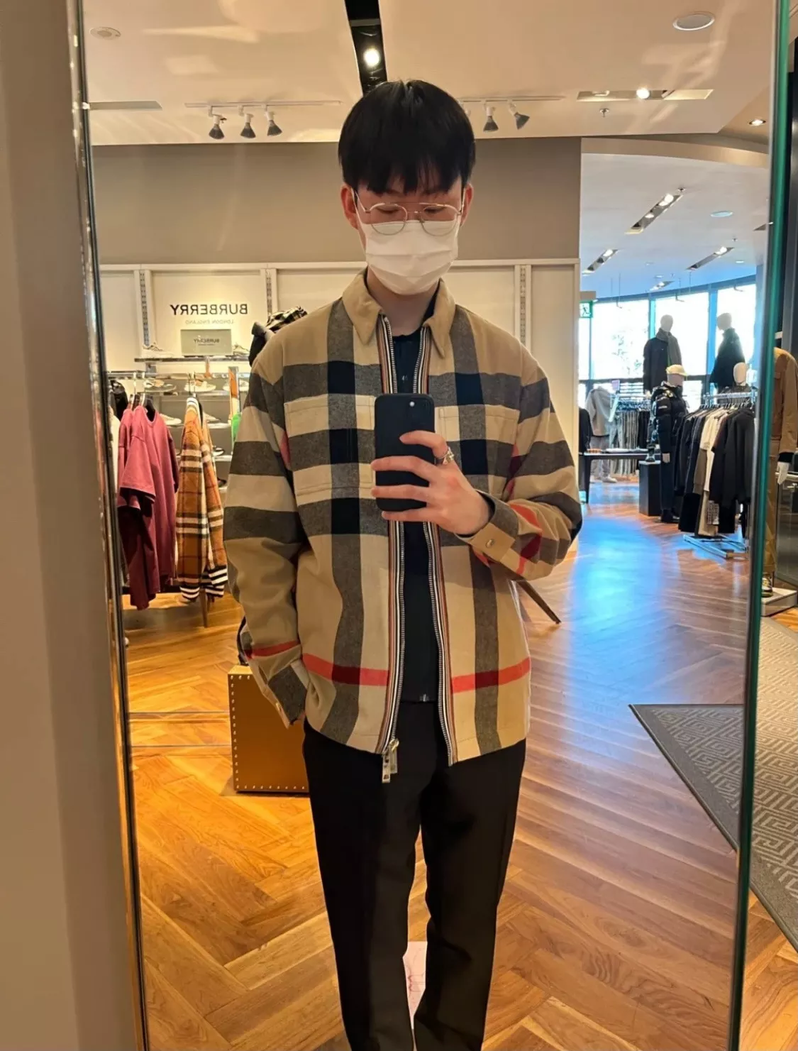 버버리 대형 체크 셔츠 아우터 상세 이미지 13