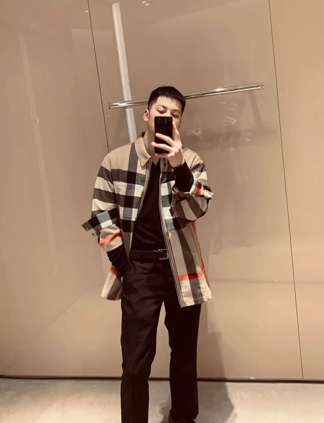 버버리 대형 체크 셔츠 아우터 상세 이미지 11