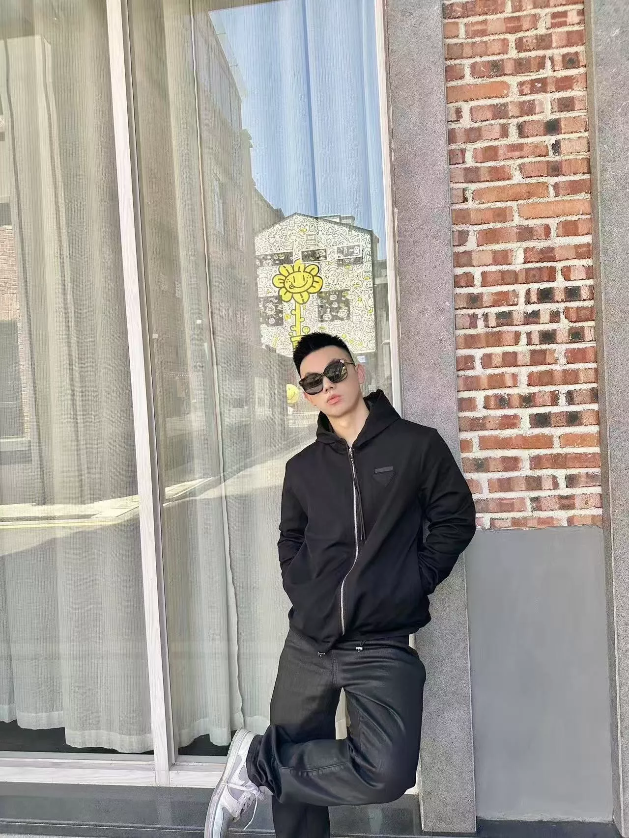프라다 삼각 로고 양면 집업 재킷 상세 이미지 15