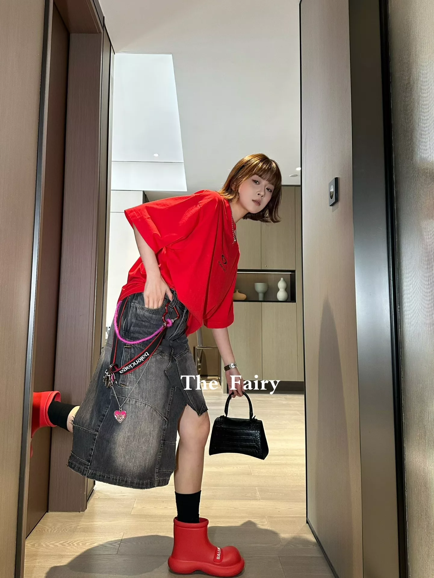 발렌시아가 체인 장식 워싱 데님 스커트 상세 이미지 19