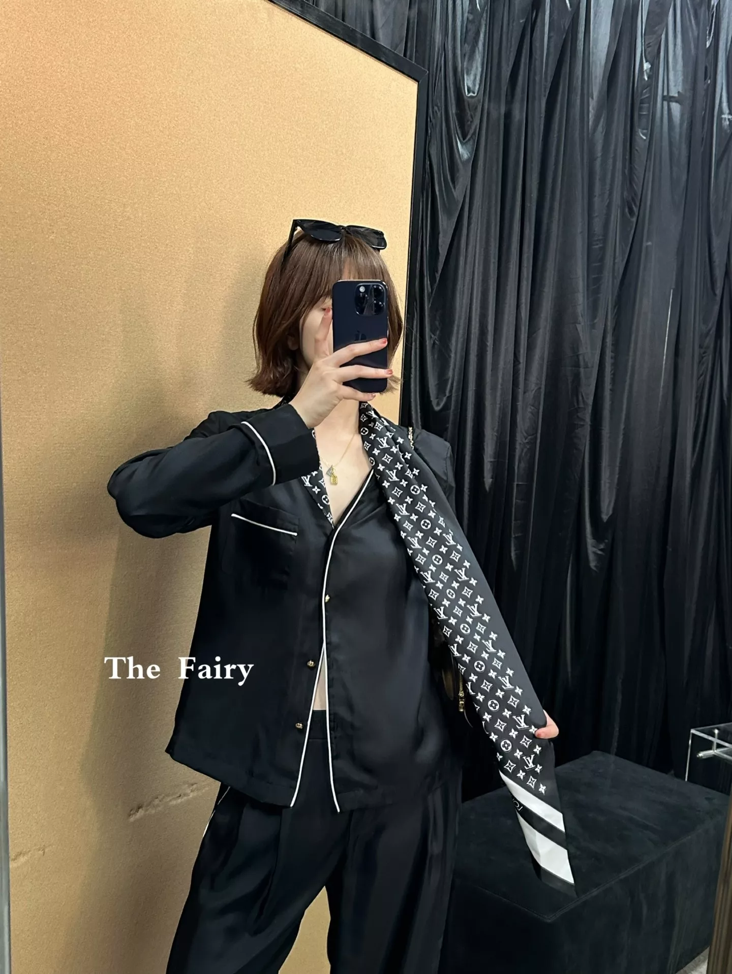 루이비통 모노그램 실크 파자마 스타일 세트 상세 이미지 20