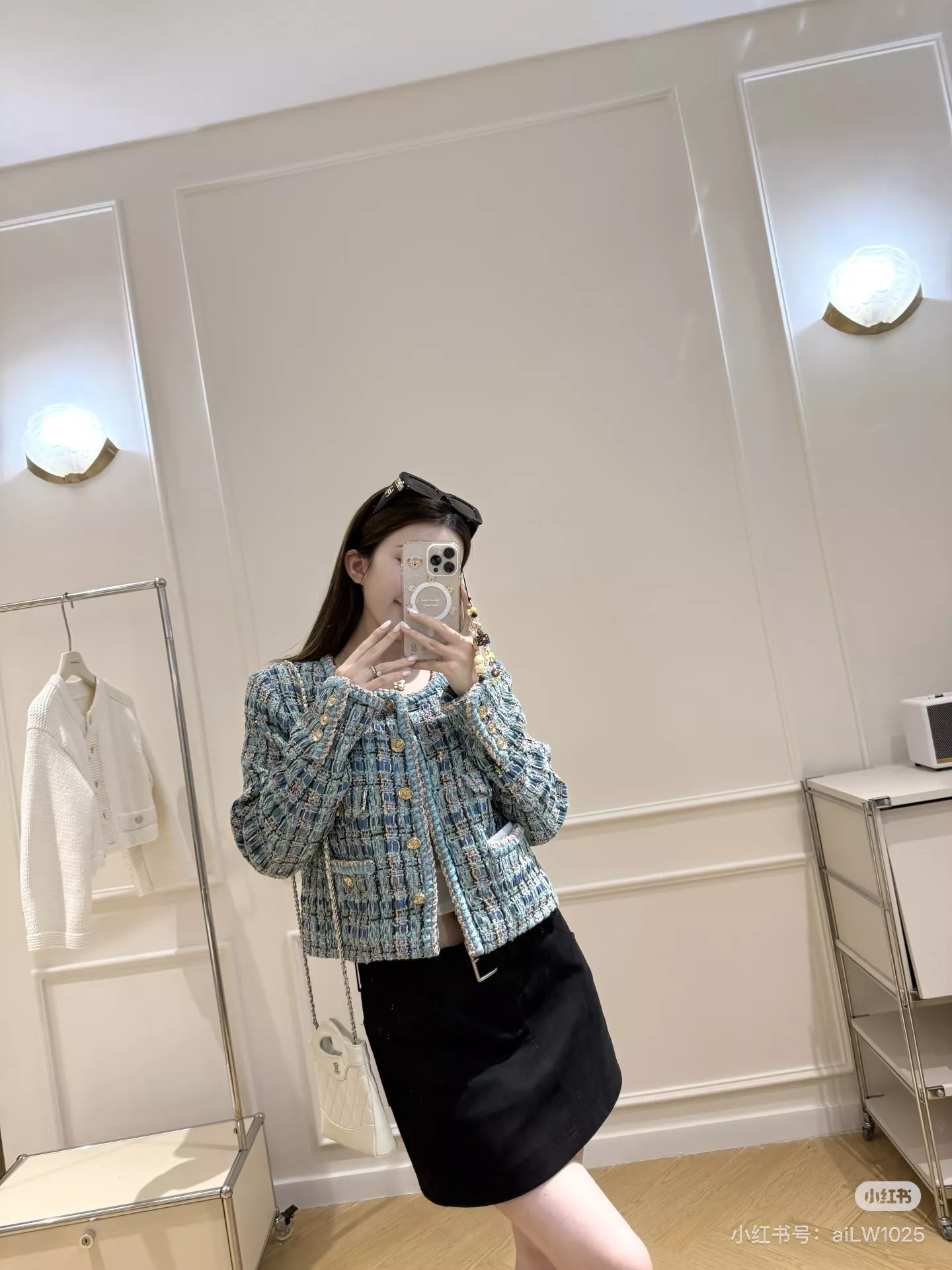 샤넬 라운드넥 트위드 숏 재킷 상세 이미지 29