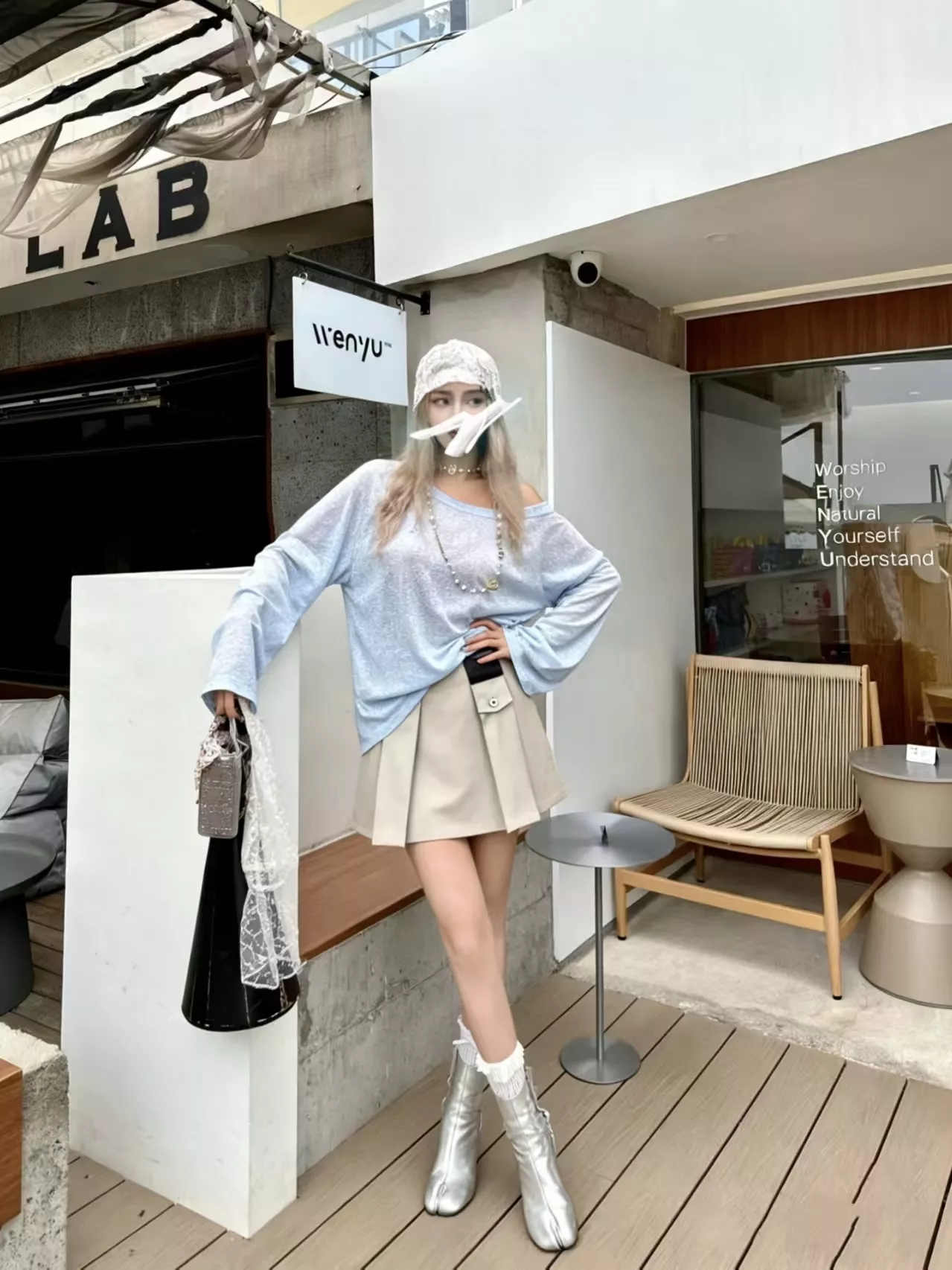 로에베 로고 포인트 플리츠 스커트 상세 이미지 30