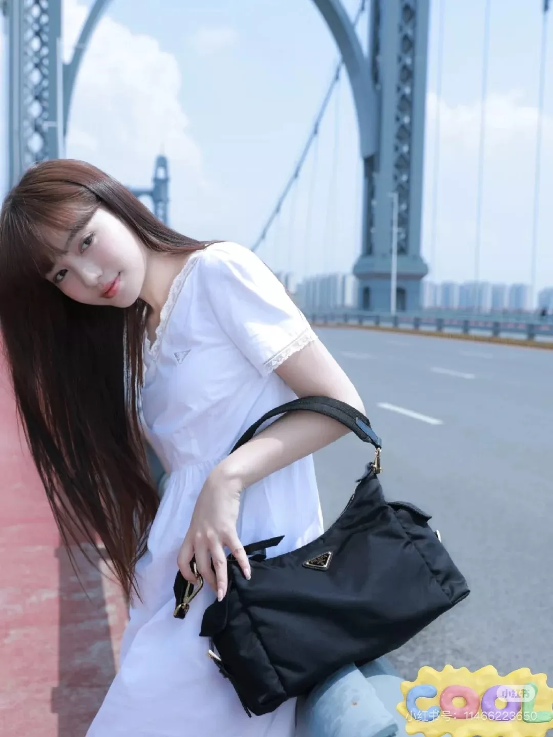 프라다 리나일론 포켓 숄더백 상세 이미지 12
