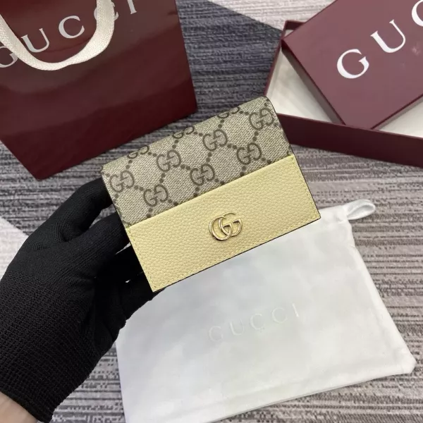 구찌 GG 마몬트 더블 G 접이식 지갑