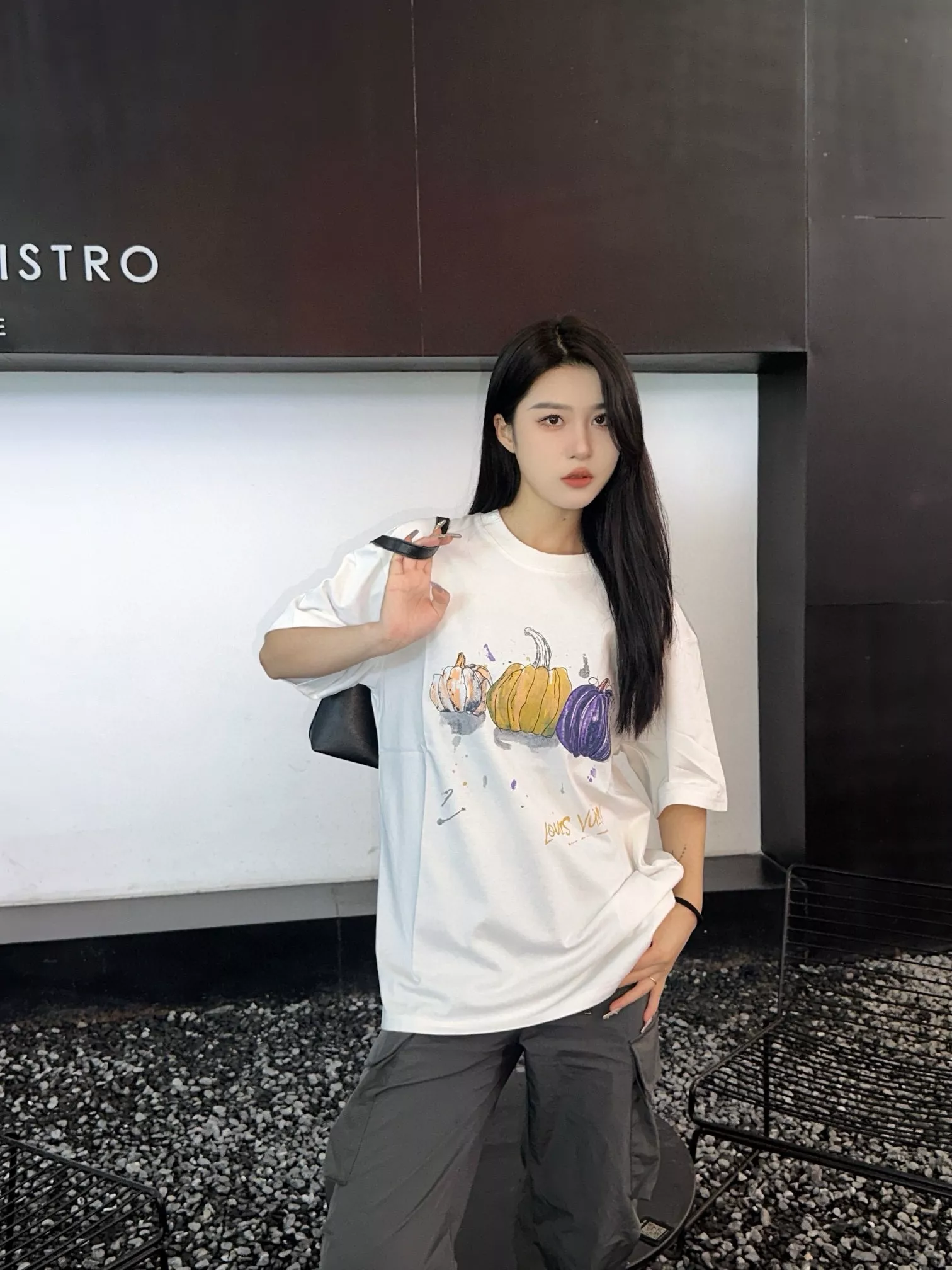 루이비통 그래피티 핸드페인팅 호박 프린트 반소매 상세 이미지 18